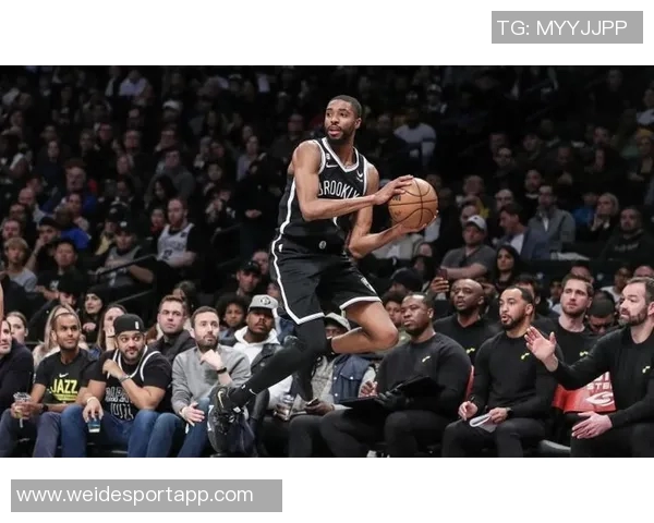 布里奇斯半场火力全开轰下20分助队逆转对手展现出色三分手感 布里奇斯半场火力全开轰下20分助队逆转对手展现出色三分手感