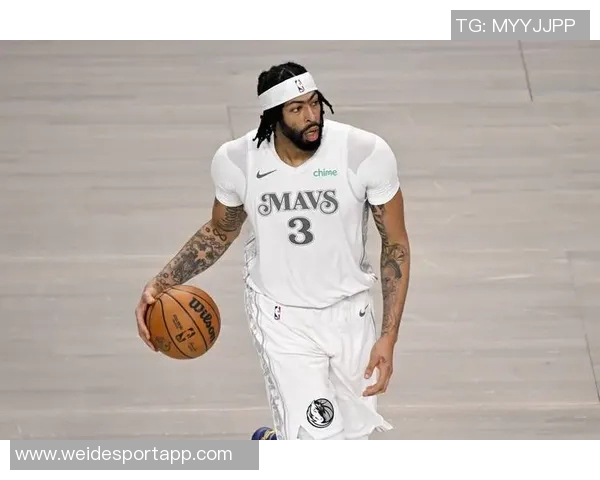 浓眉首节表现稳健6分4板1助助力球队中规中矩展现实力 浓眉首节表现稳健6分4板1助助力球队中规中矩展现实力