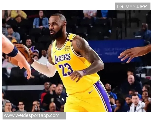 湖人替补表现低迷对阵76人仅得10分创赛季新低场均得分垫底联盟